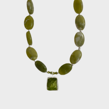 Halskette Jade mit Peridot